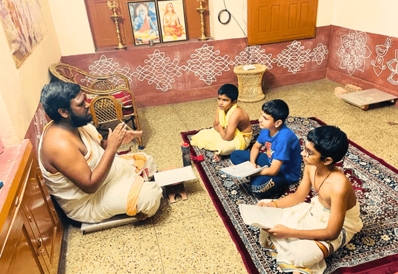 Brahmasrī Ravi Kiran Mahaṅkāli Garu